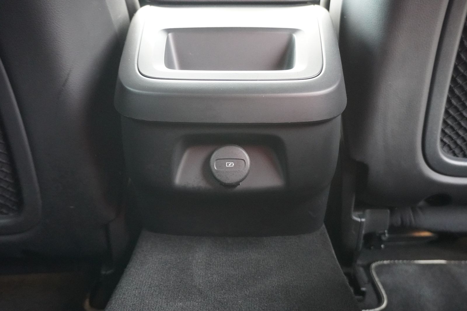 Volvo V60 Kombi 2.0 M-Hybrid R Design AHK DAB LED foto 14