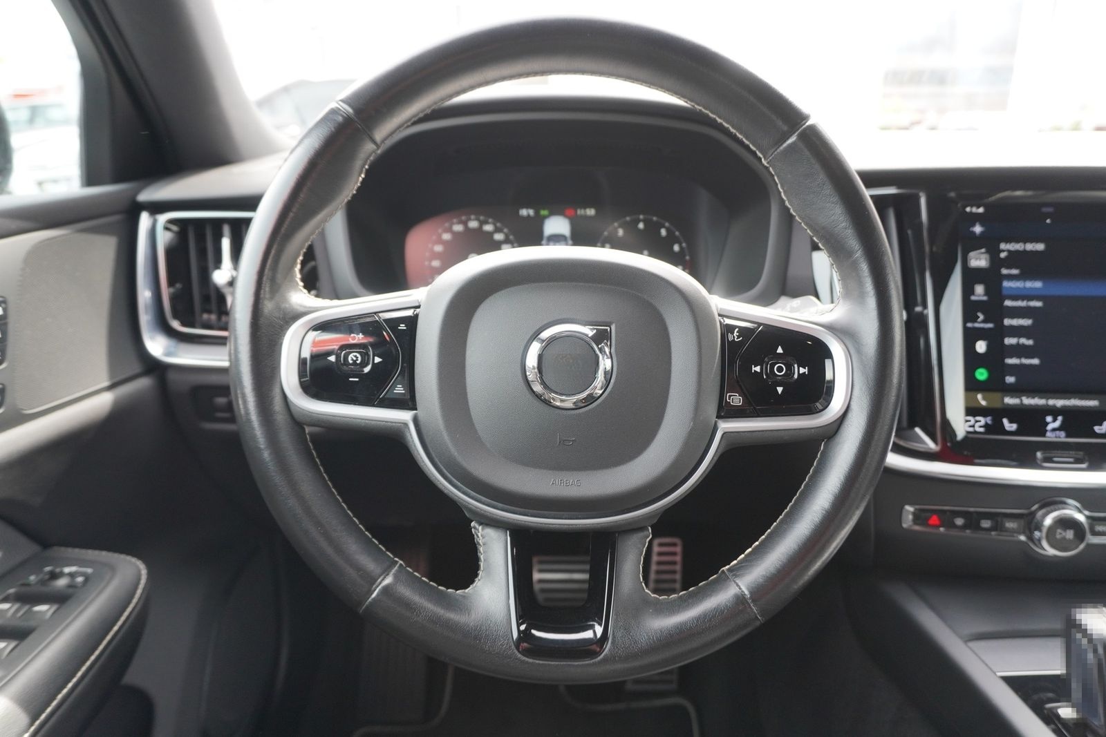 Volvo V60 Kombi 2.0 M-Hybrid R Design AHK DAB LED foto 16