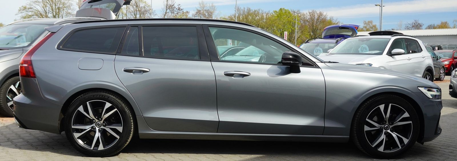 Volvo V60 Kombi 2.0 M-Hybrid R Design AHK DAB LED foto 7