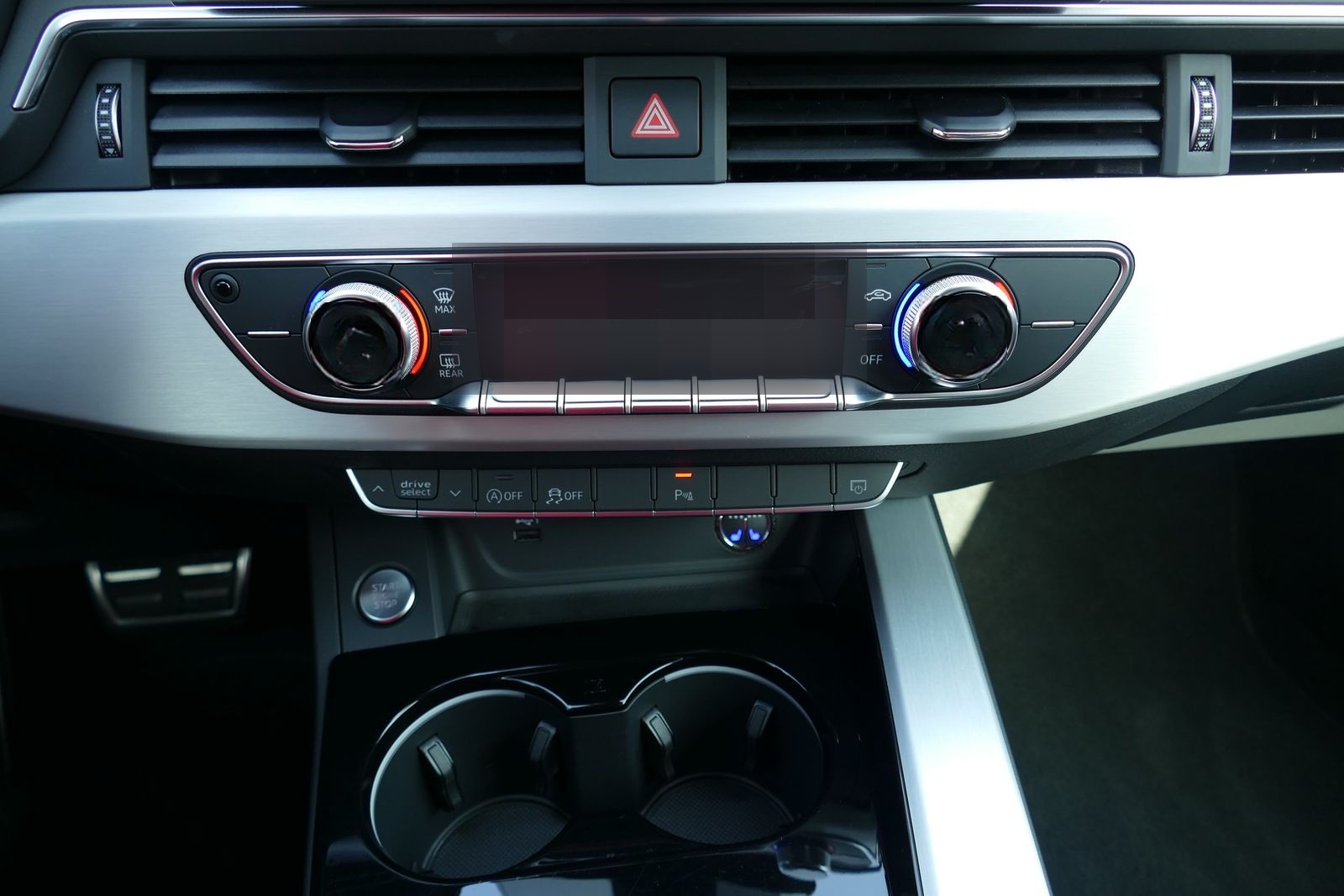 Audi A4 Avant 40 TDI S-Line quattro Aut. LED ACC Navi foto 15