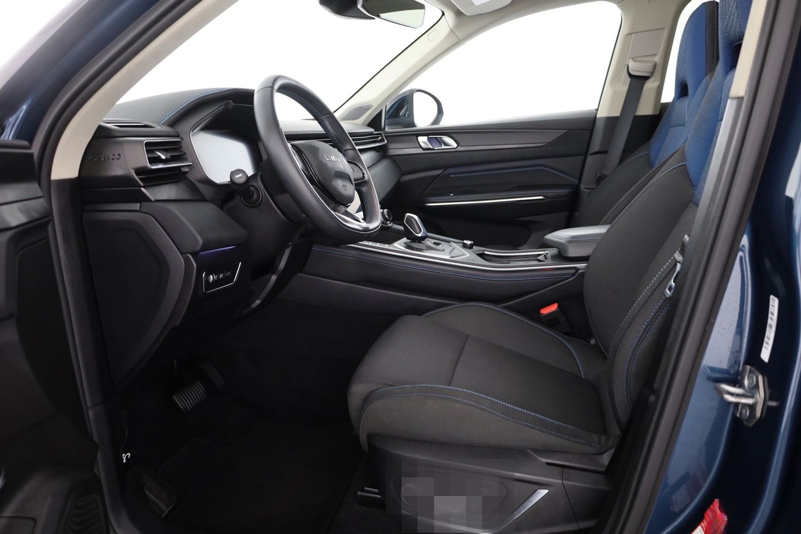 Lynk&Co 01 1.5 TD PHEV Aut. LED ACC 360° Pano foto 22