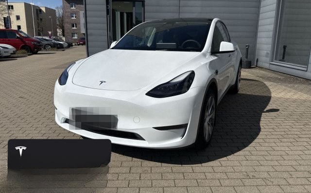 Tesla Model Y Long Range AWD foto 2