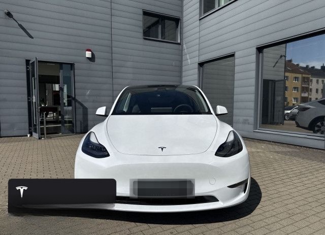 Tesla Model Y Long Range AWD foto 3