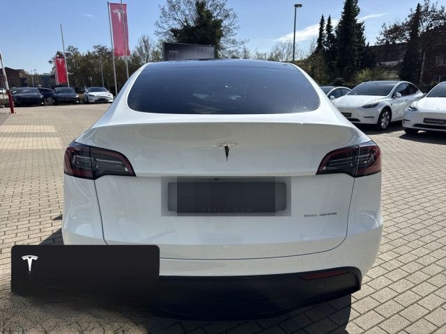 Tesla Model Y Long Range AWD foto 6