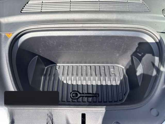 Tesla Model Y Long Range AWD foto 8