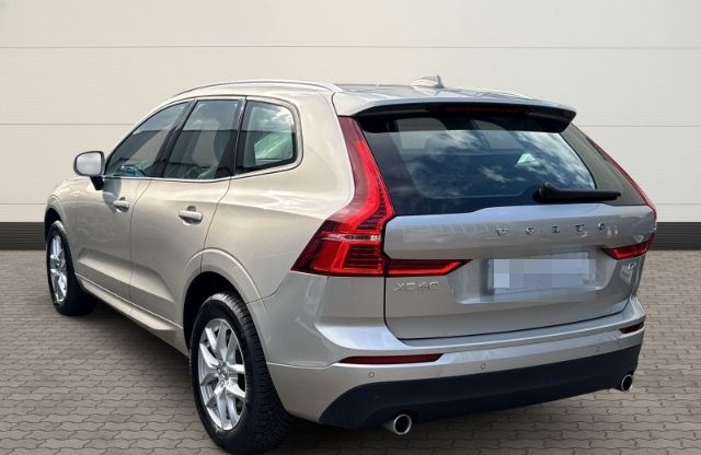 Volvo XC60 Momentum 2WD PDC - Tempomat - AHK - Navi foto 6