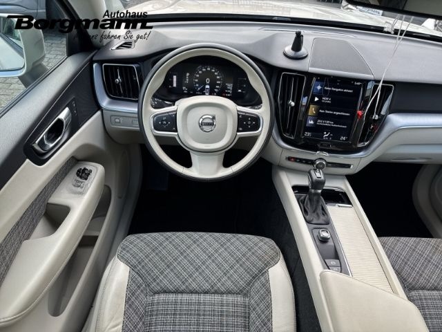 Volvo XC60 Momentum 2WD PDC - Tempomat - AHK - Navi foto 10