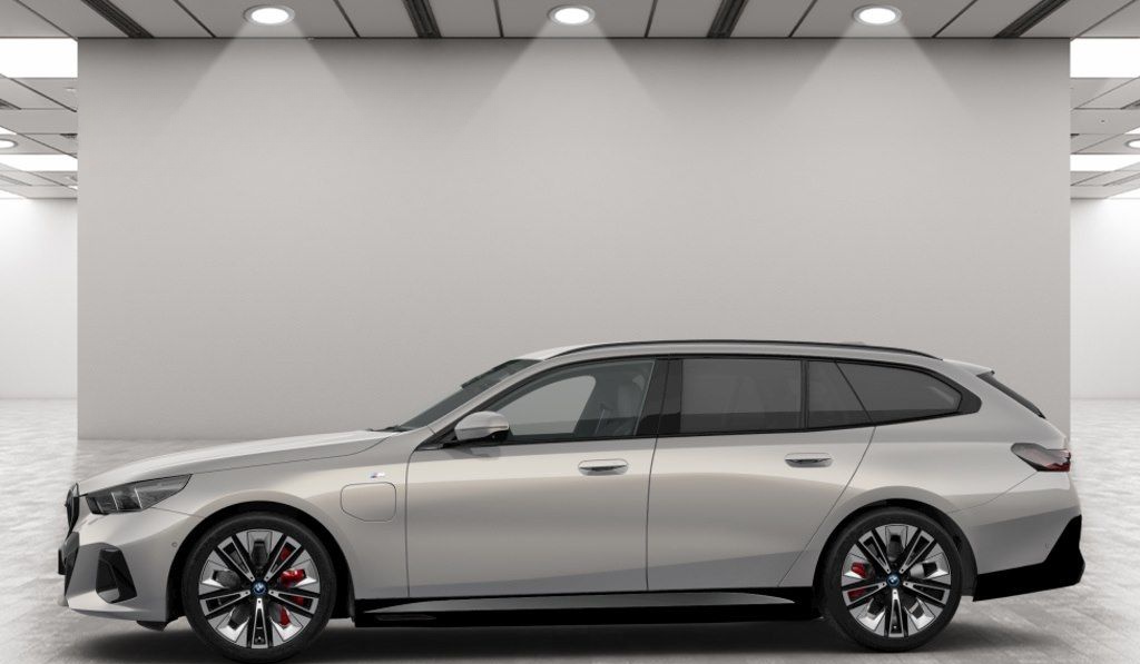 BMW 550e xDrive Touring Sportp. Dig.Cockpit LED V+H foto 5