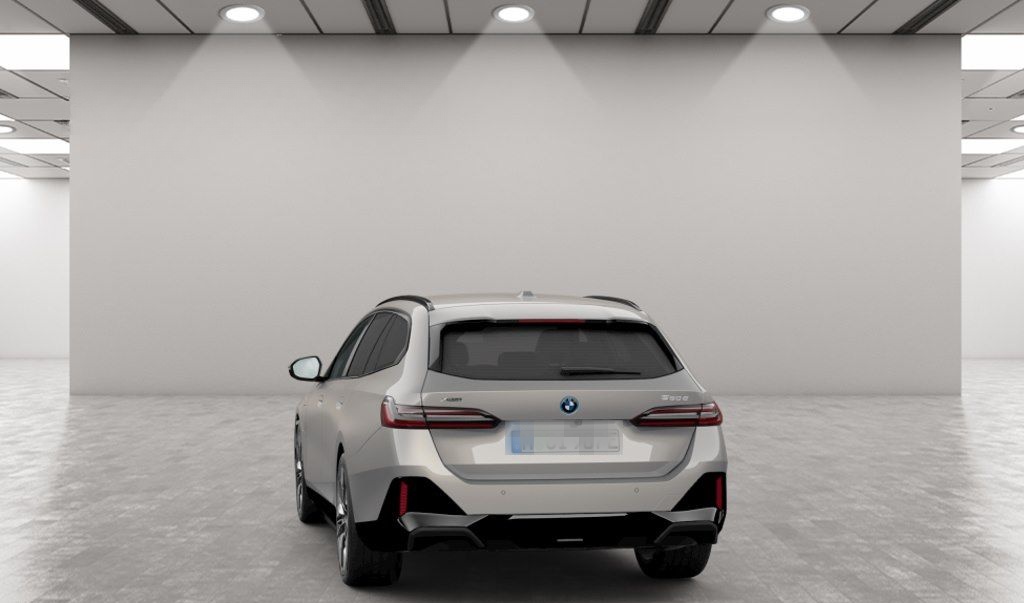 BMW 550e xDrive Touring Sportp. Dig.Cockpit LED V+H foto 7