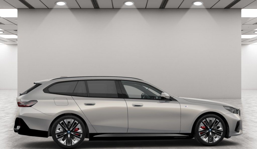 BMW 550e xDrive Touring Sportp. Dig.Cockpit LED V+H foto 8