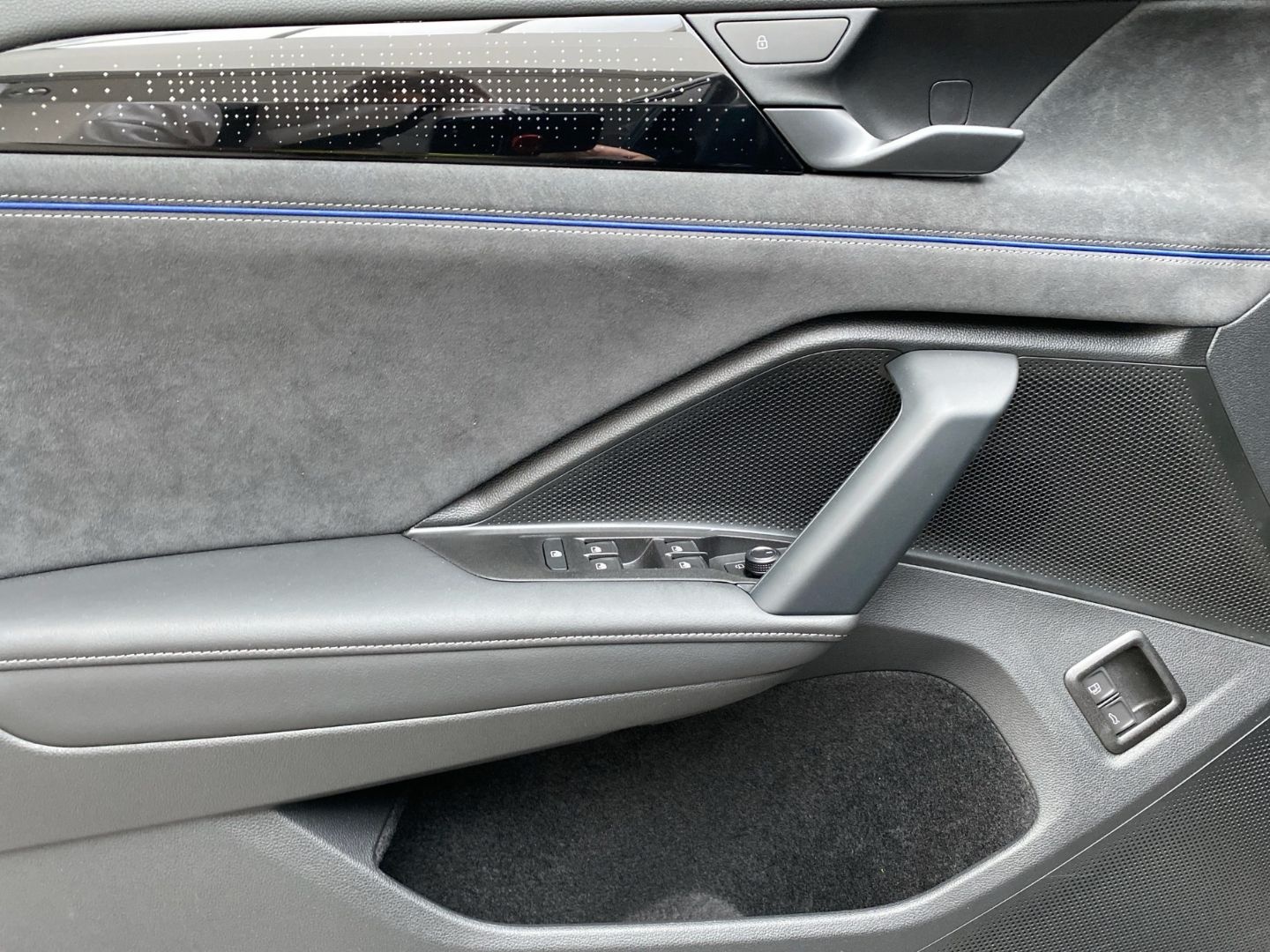 Volkswagen Tayron 1.5 TSI eHybrid R-Line AHK Sportpaket foto 6