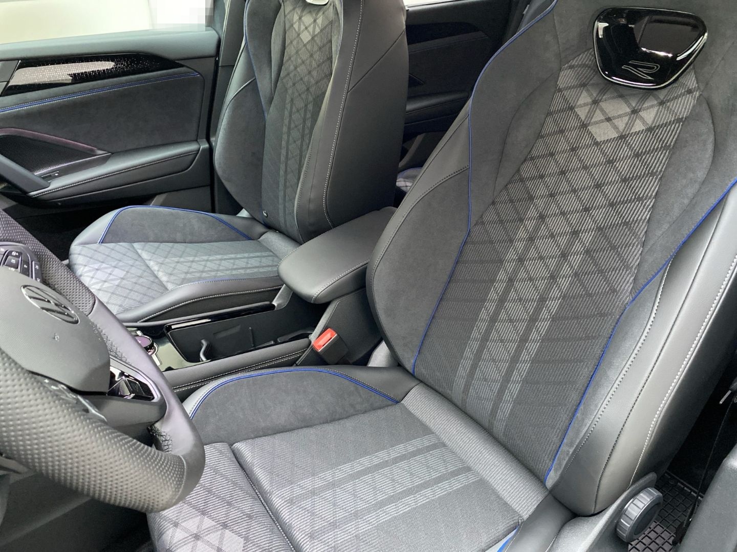Volkswagen Tayron 1.5 TSI eHybrid R-Line AHK Sportpaket foto 9