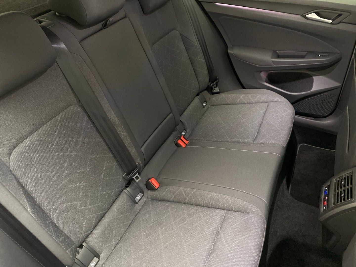 Volkswagen Golf VIII 2.0 TDI Life STANDHZG PANODACH NAVI foto 11