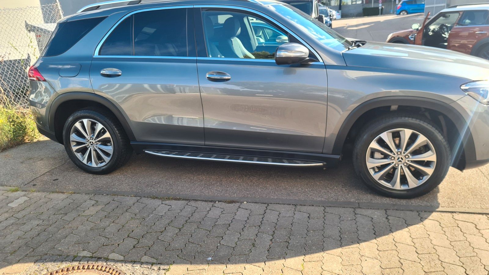Mercedes-Benz GLE 300 d 4Matic,AMG Interieur,ALU19",Kamera360 foto 4