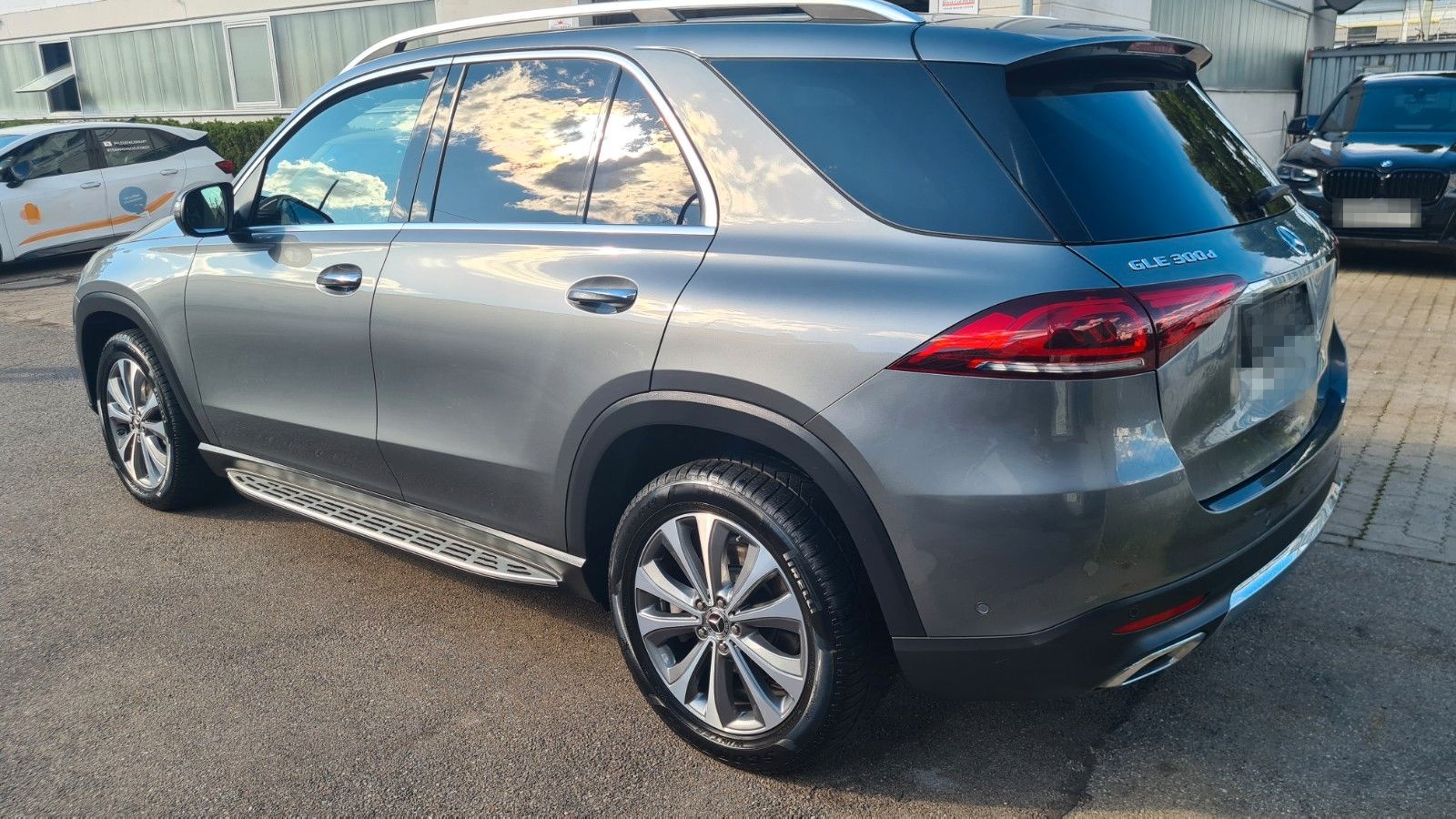 Mercedes-Benz GLE 300 d 4Matic,AMG Interieur,ALU19",Kamera360 foto 6