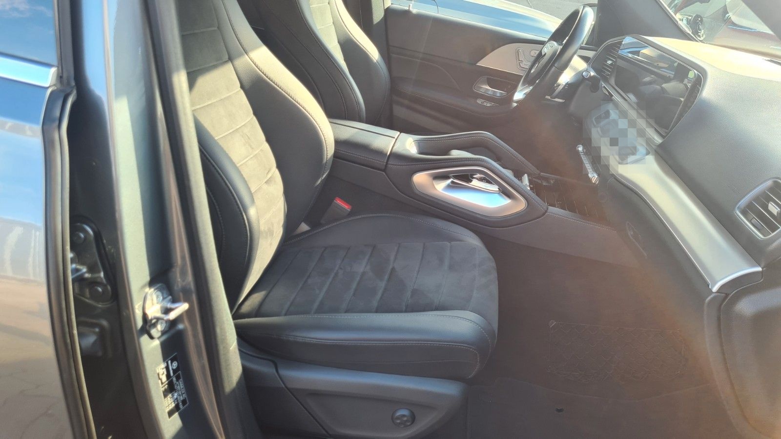 Mercedes-Benz GLE 300 d 4Matic,AMG Interieur,ALU19",Kamera360 foto 7