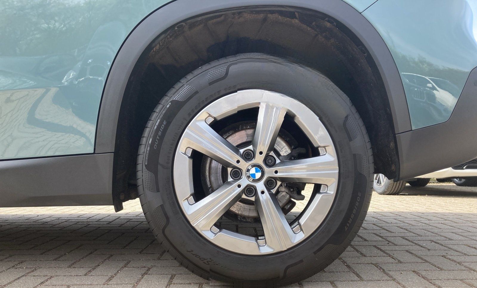 BMW X1 sDrive18d Head-Up DAB LED Pano.Dach RFK Shz foto 3