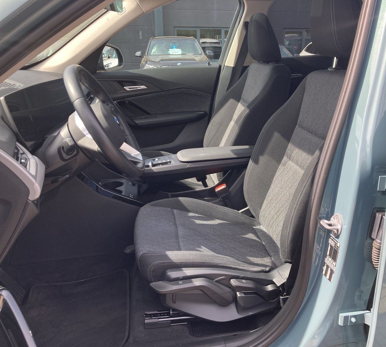 BMW X1 sDrive18d Head-Up DAB LED Pano.Dach RFK Shz foto 9
