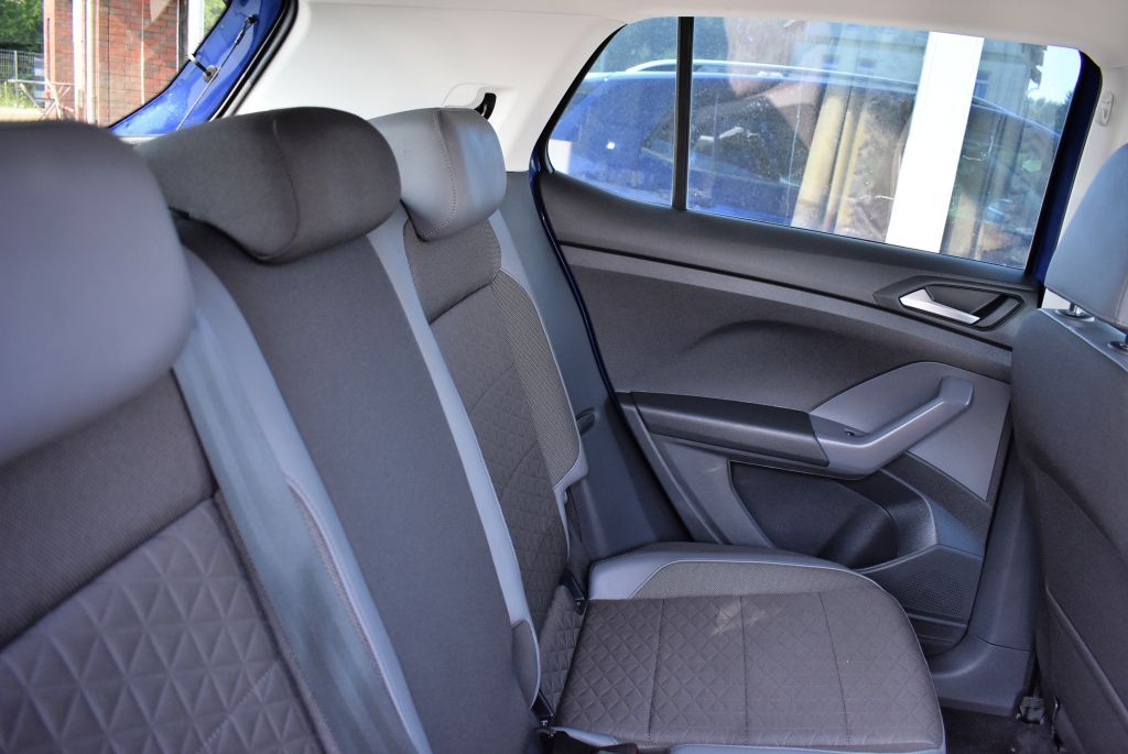 Volkswagen T-Cross 1.0TSI  R-Line LED-Scheinwerfer Navi Kli foto 5