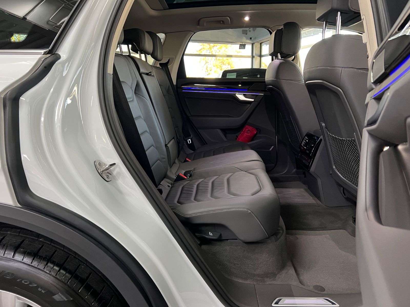 Volkswagen Touareg 3.0 V6 TSI Atmosphere 4M eHybrid SUPER foto 19