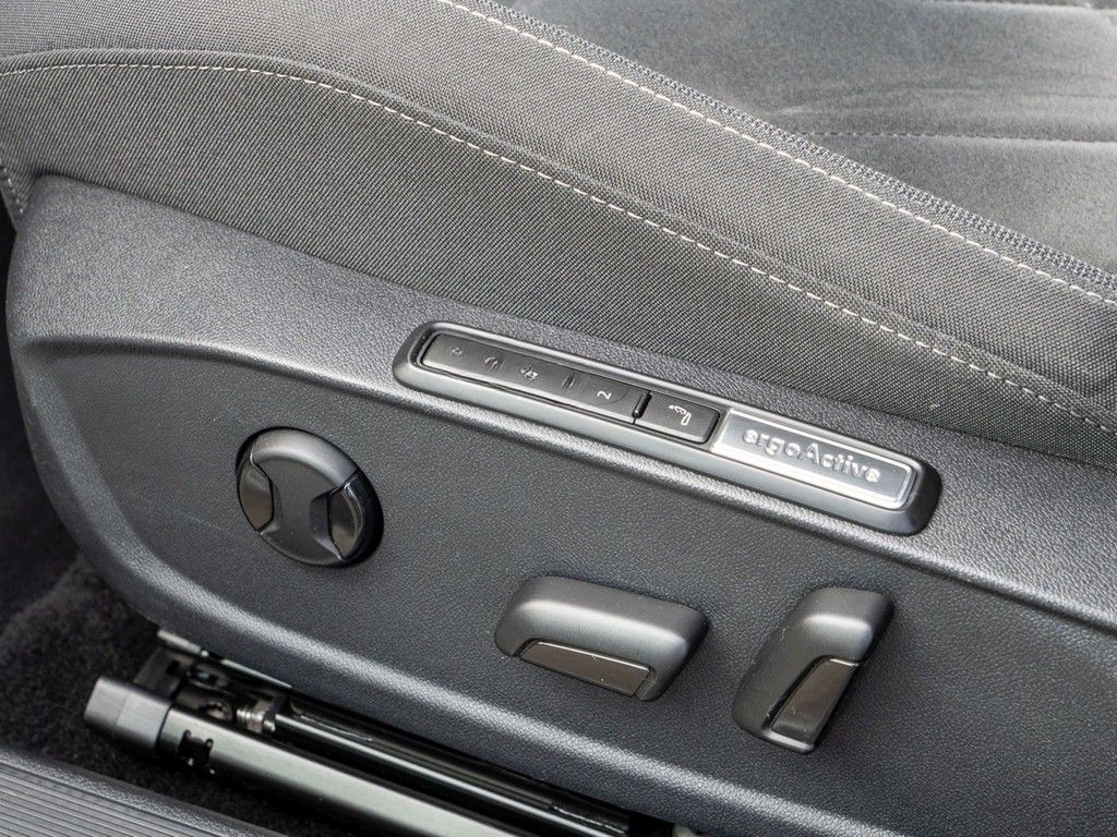 Volkswagen Golf VIII Lim. 1.4 eTSI DSG Style *LED*Kamera* foto 15