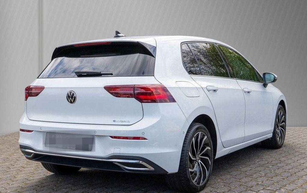 Volkswagen Golf VIII Lim. 1.4 eTSI DSG Style *LED*Kamera* foto 4