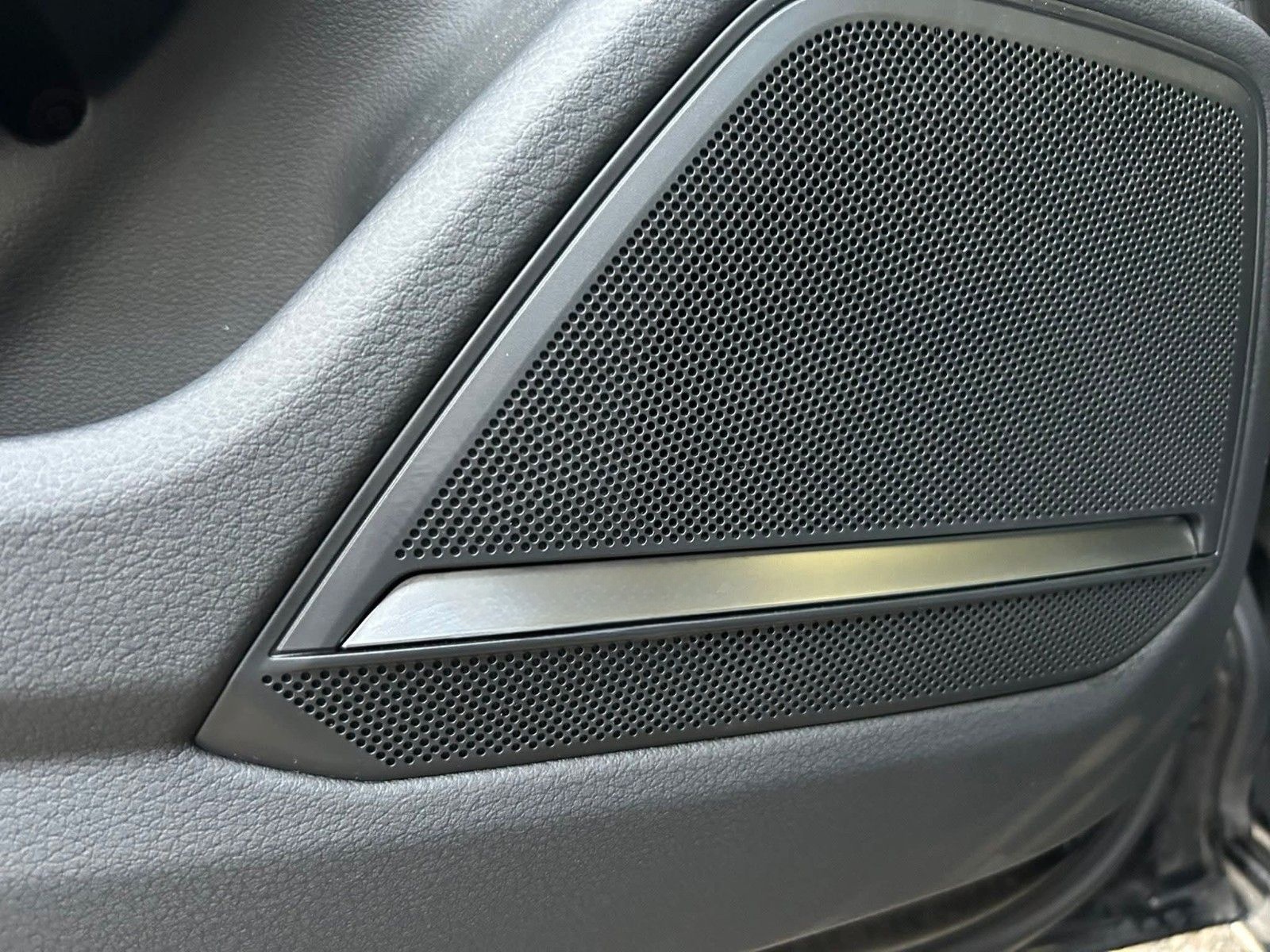 Audi A6 Avant 50TDI quattro /Virtual/AHK/Standheizung foto 16