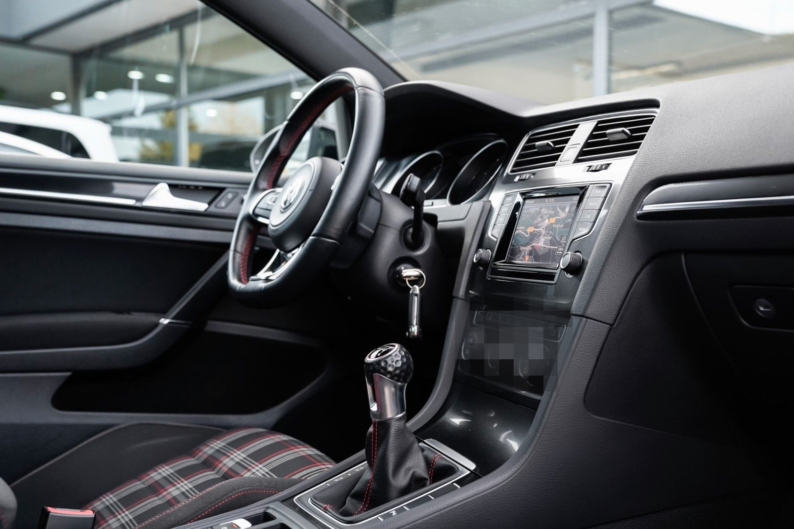 Volkswagen Golf VII GTI Navi *300 PS* foto 17