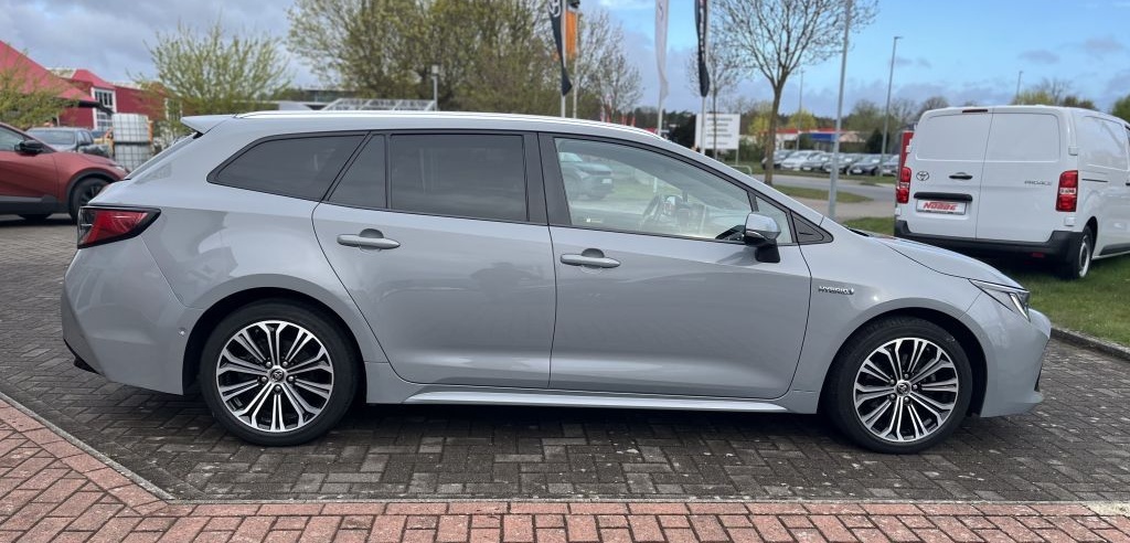 Toyota Corolla 2.0 Hybrid Touring Sports Club foto 4