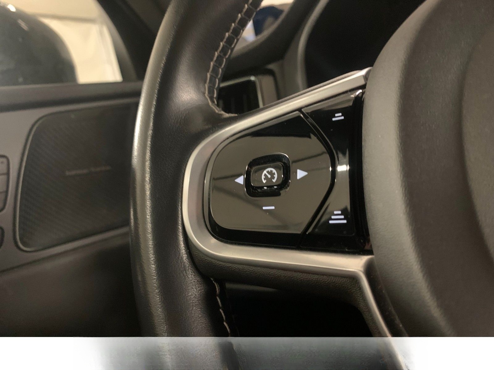 Volvo XC60 R Design AWD D 21"Zoll Memory H&K Kamera foto 14