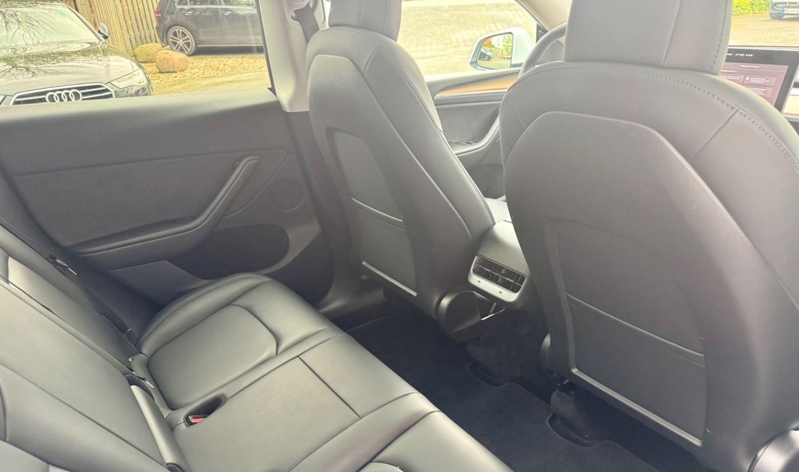 Tesla Model Y Long Range 19" VAT AHK foto 18