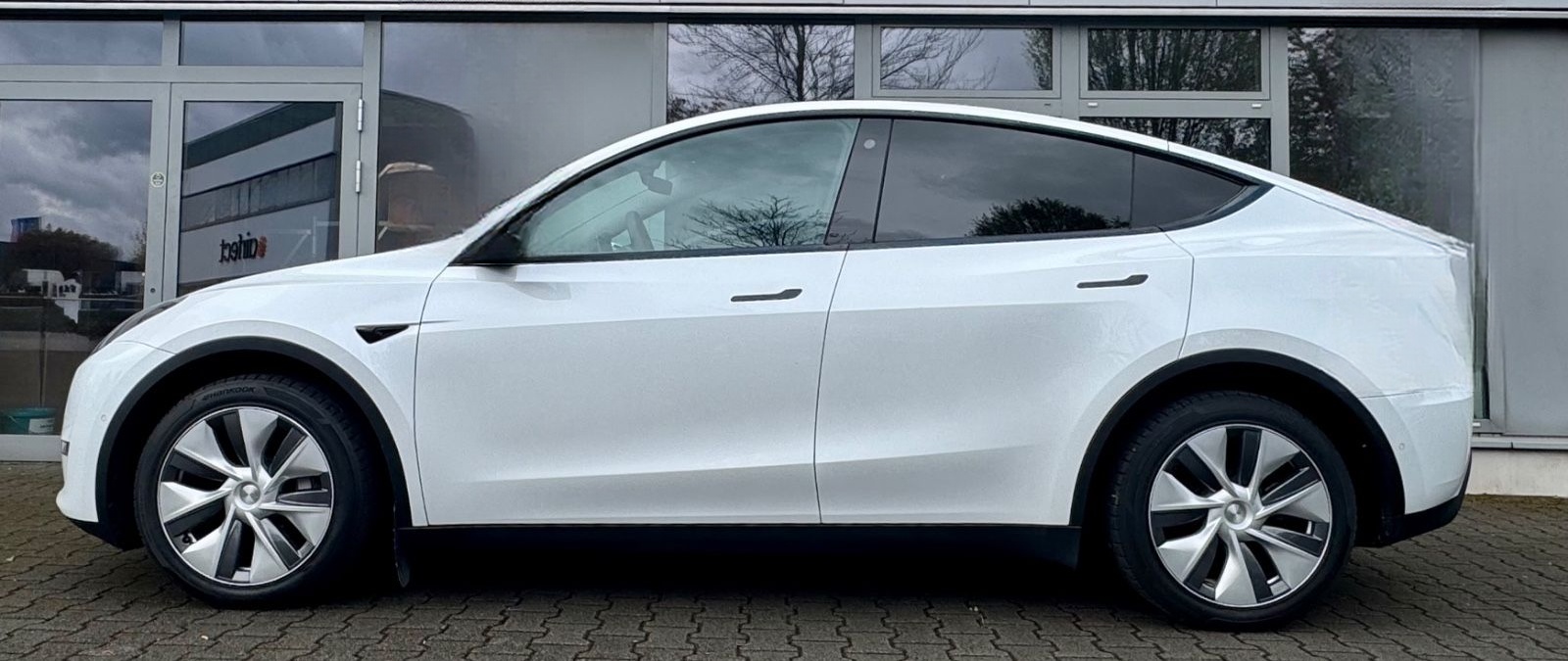 Tesla Model Y Long Range 19" VAT AHK foto 6