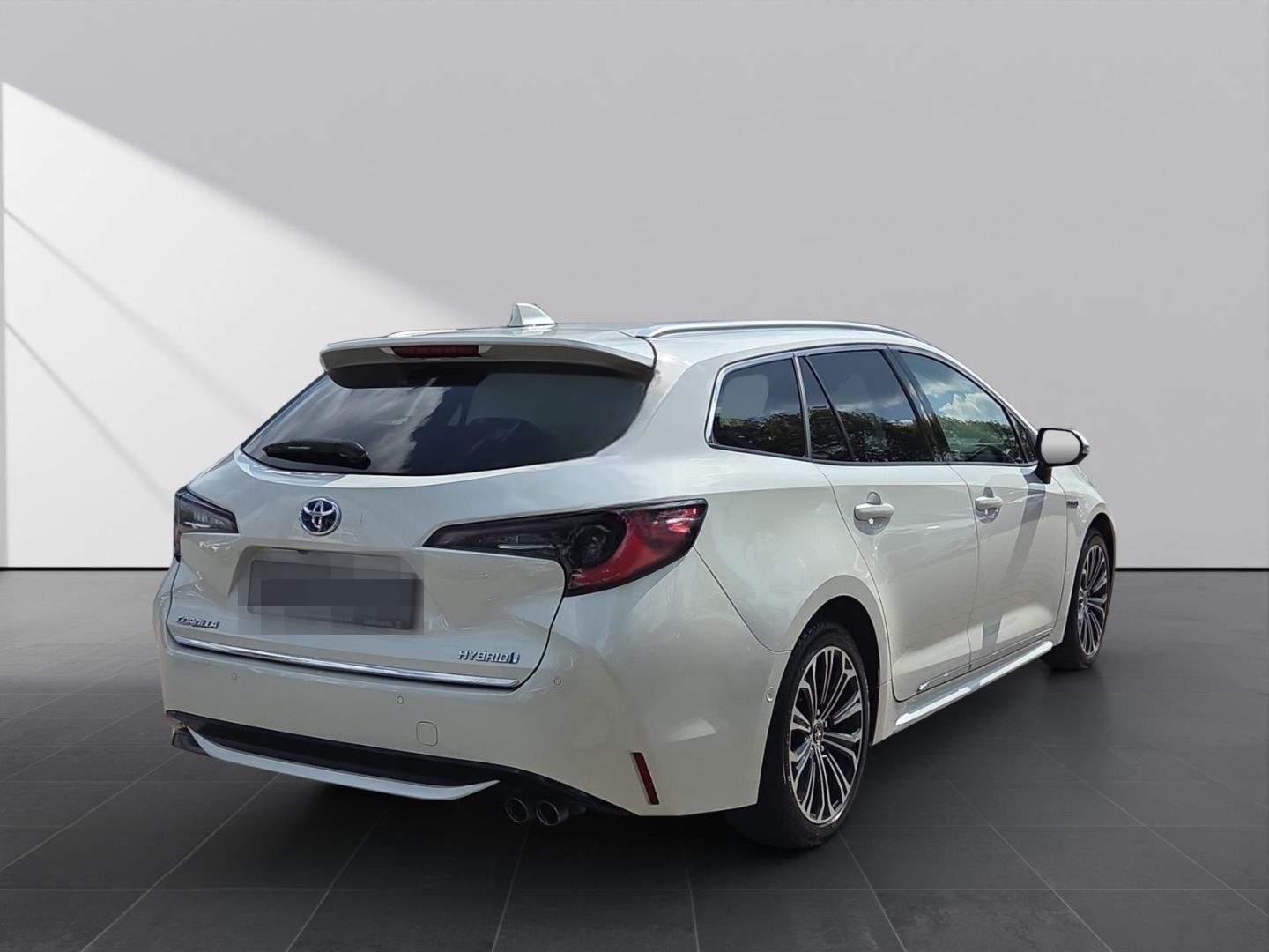 Toyota Corolla TS 2.0 Hybrid Lounge  *Navi*Leder*Techni foto 5