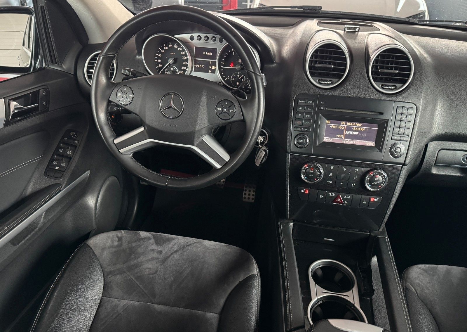 Mercedes-Benz ML 350 CDI 4Matic SportPaket BiXenon AHK 3,5T foto 4