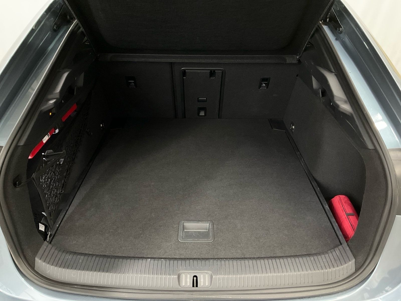 Volkswagen ID.7 PRO 286PS NP.72T ACC.5J-G.AHK.AREA-VIEW.NAV foto 8