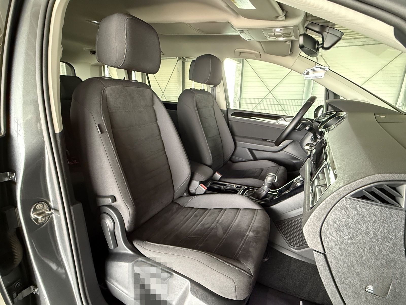 Volkswagen Touran DSG ALC ACC PDC SH Carplay AndroidAuto foto 25