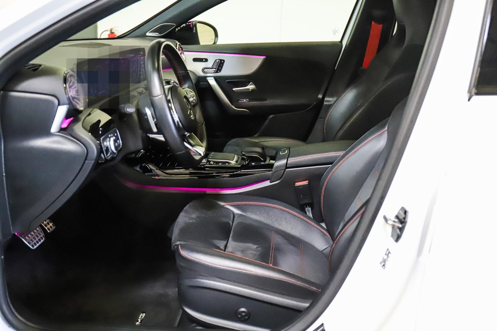 Mercedes-Benz A 45 AMG 4Matic LED PANO 360° BURMESTER AERO foto 11