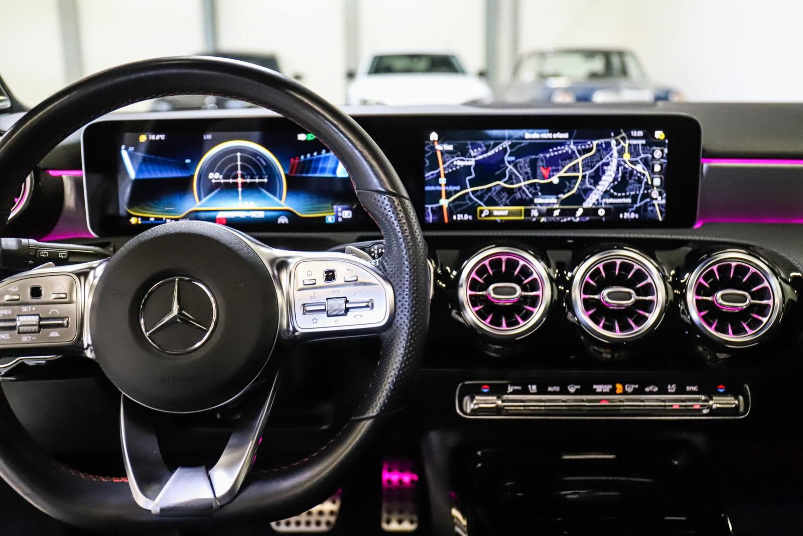 Mercedes-Benz A 45 AMG 4Matic LED PANO 360° BURMESTER AERO foto 15