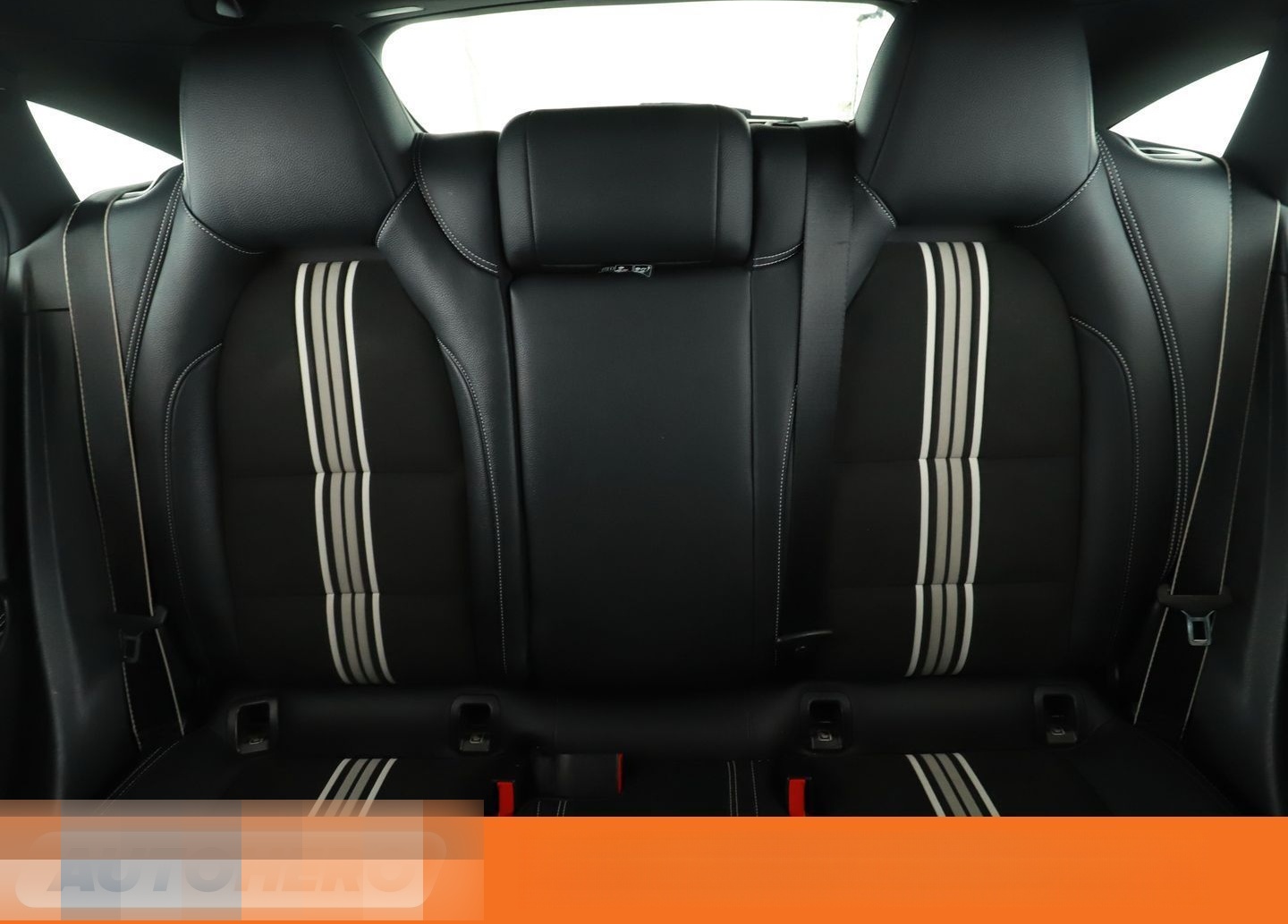 Mercedes-Benz CLA-Klasse CLA 180 Shooting Brake AMG Line Aut. foto 16