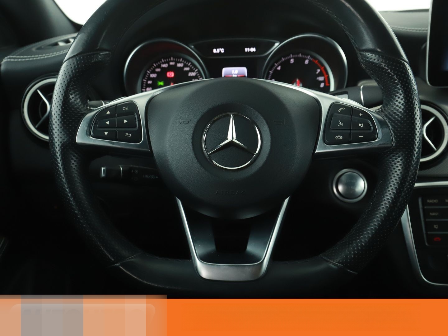 Mercedes-Benz CLA-Klasse CLA 180 Shooting Brake AMG Line Aut. foto 19