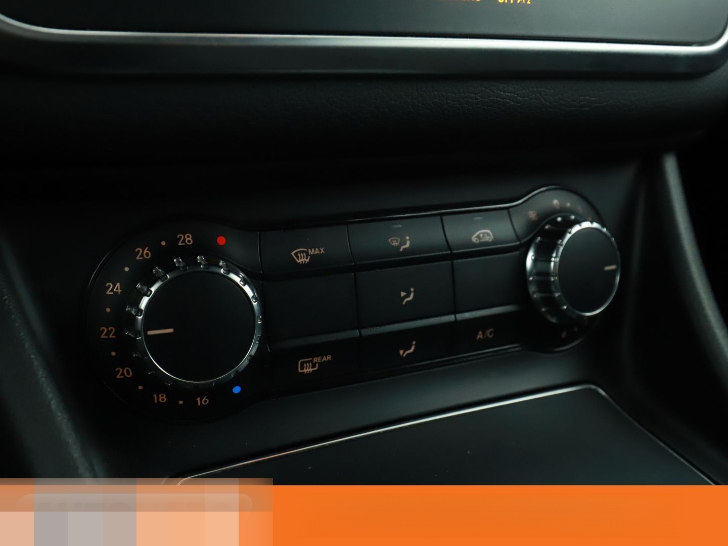 Mercedes-Benz CLA-Klasse CLA 180 Shooting Brake AMG Line Aut. foto 25