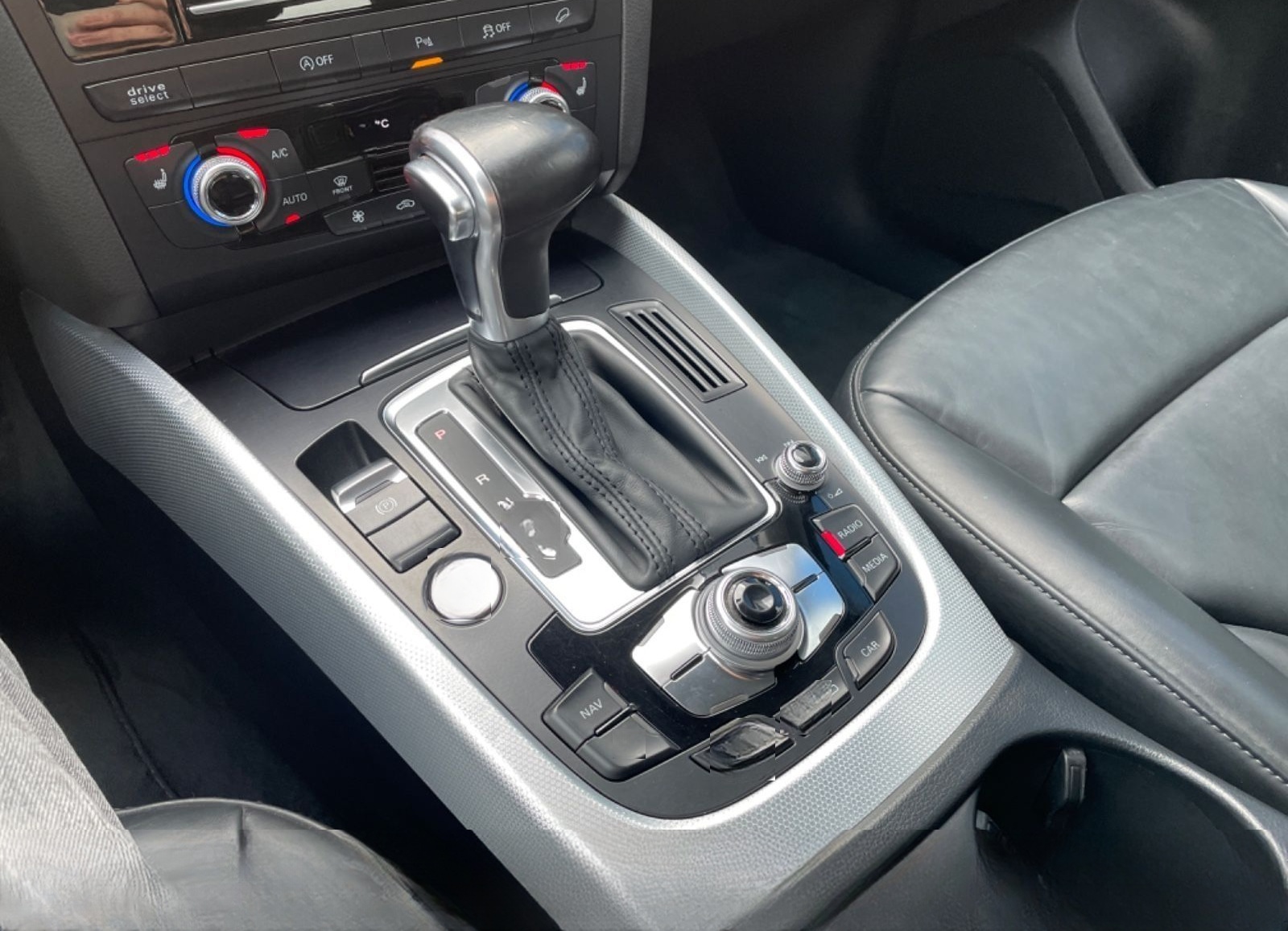 Audi Q5 TDI Quattro Xenon AHK LED Leder Magnetic Ride foto 12