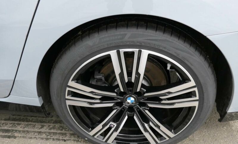 BMW 740d xDr. M Sportpaket Pano Park+ Standh. ACC Hu foto 9