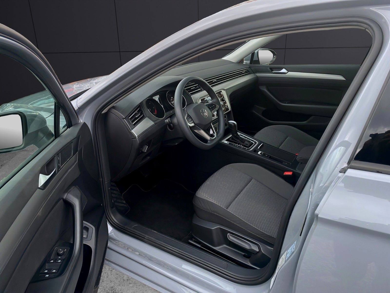 Volkswagen Conceptline Automatik~AHK~1.Hand~SHZ~Navi foto 12