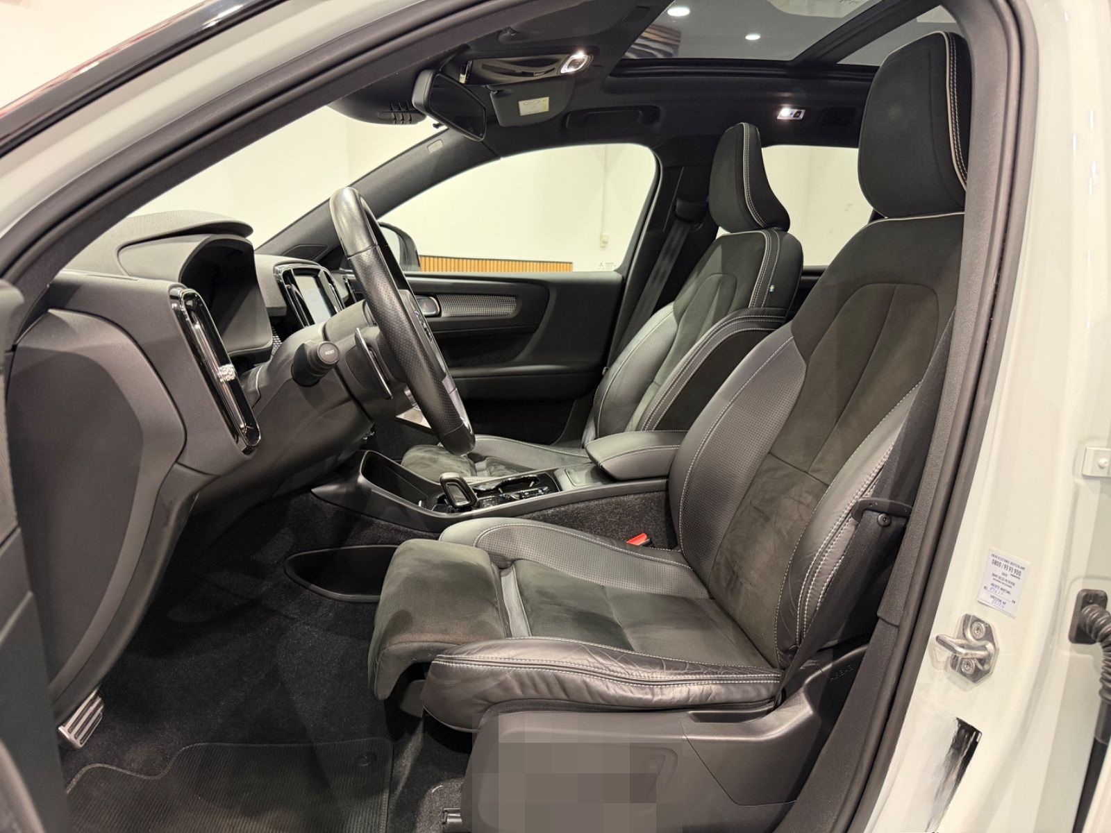 Volvo XC40 R Design AWD 1.HAND PANO+KAMERA+LED+AHK foto 14