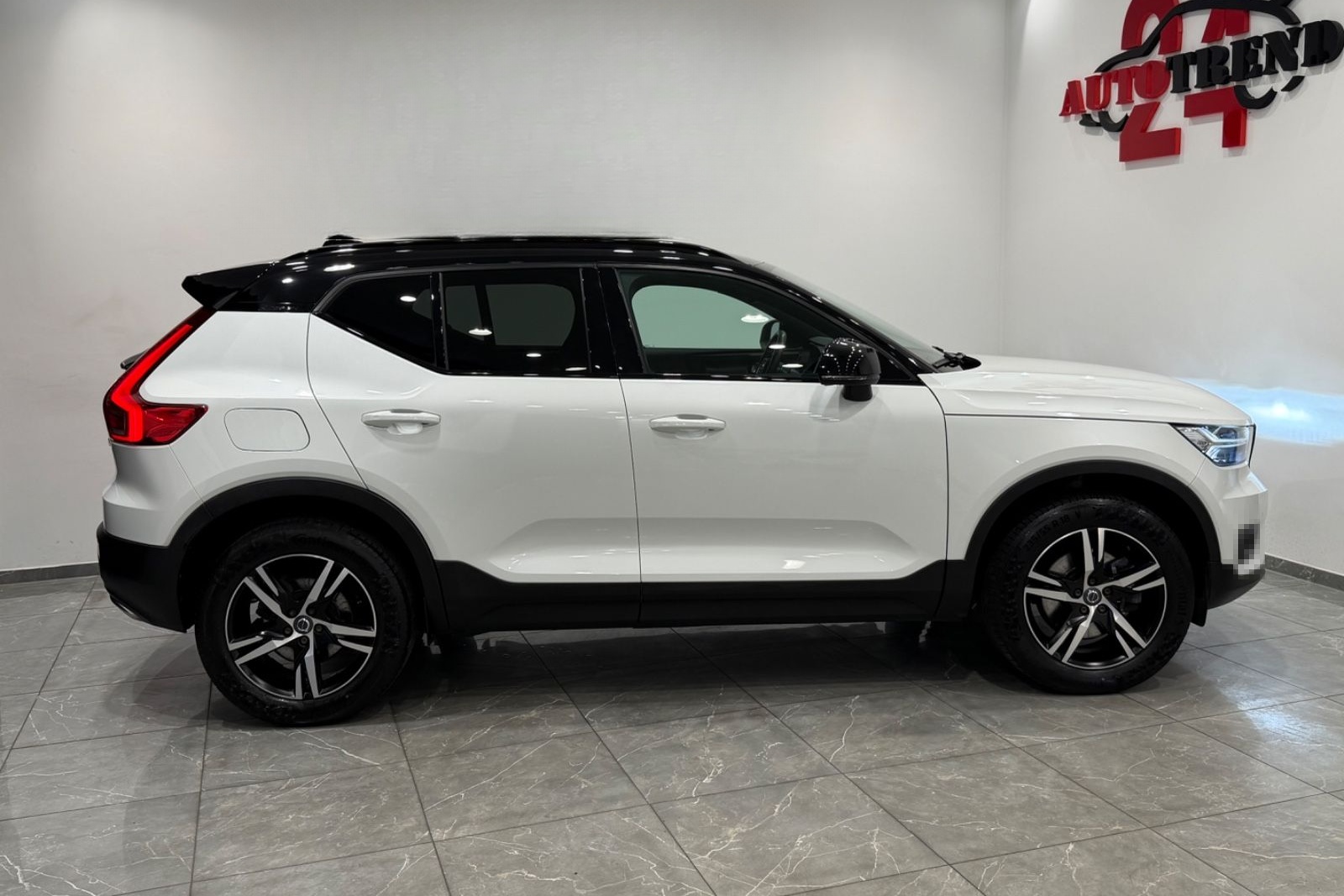 Volvo XC40 R Design AWD 1.HAND PANO+KAMERA+LED+AHK foto 10