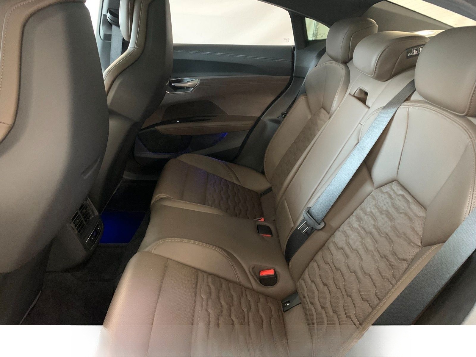Audi e-tron GT quattro ACC|360°|LASER|HEAD-UP|PANO foto 11