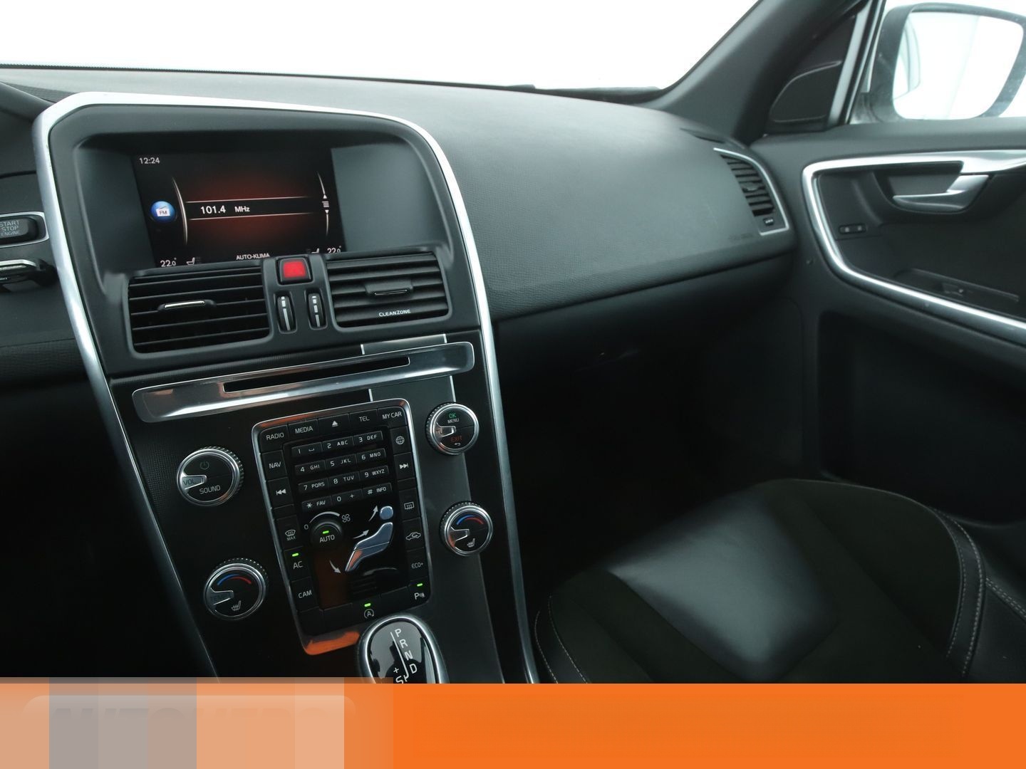 Volvo XC60 2.0 D3 Momentum 2WD Aut.*NAVI*TEMPO*CAM* foto 25