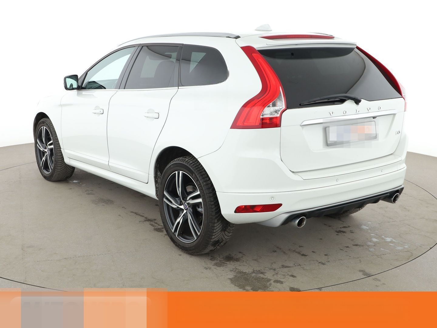 Volvo XC60 2.0 D3 Momentum 2WD Aut.*NAVI*TEMPO*CAM* foto 4