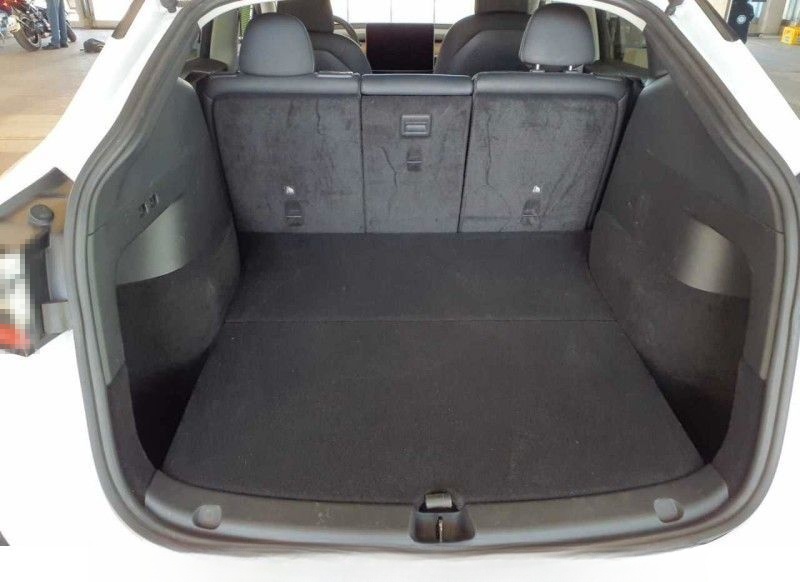 Tesla Model Y Long Range Dual AWD Autopilot foto 9